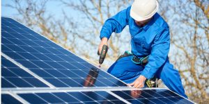 Installation Maintenance Panneaux Solaires Photovoltaïques à Clermain